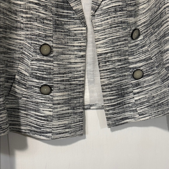 Kasper Monochrome Textured Blazer - Picture 5 of 9
